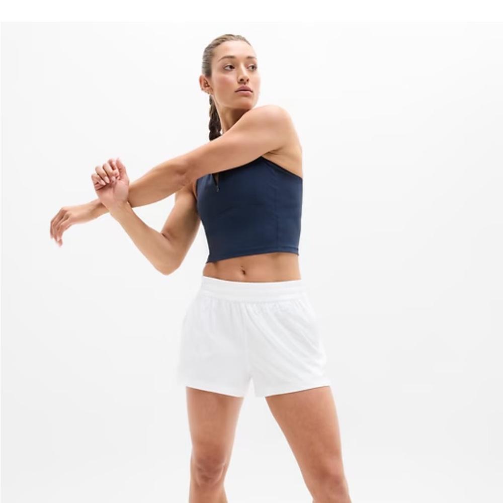 Athleta weekender mid rise 3 run short, white, xxs